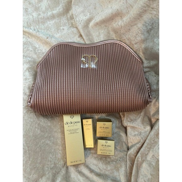 Cle de peau set of 4 plus bag - Picture 2 of 5
